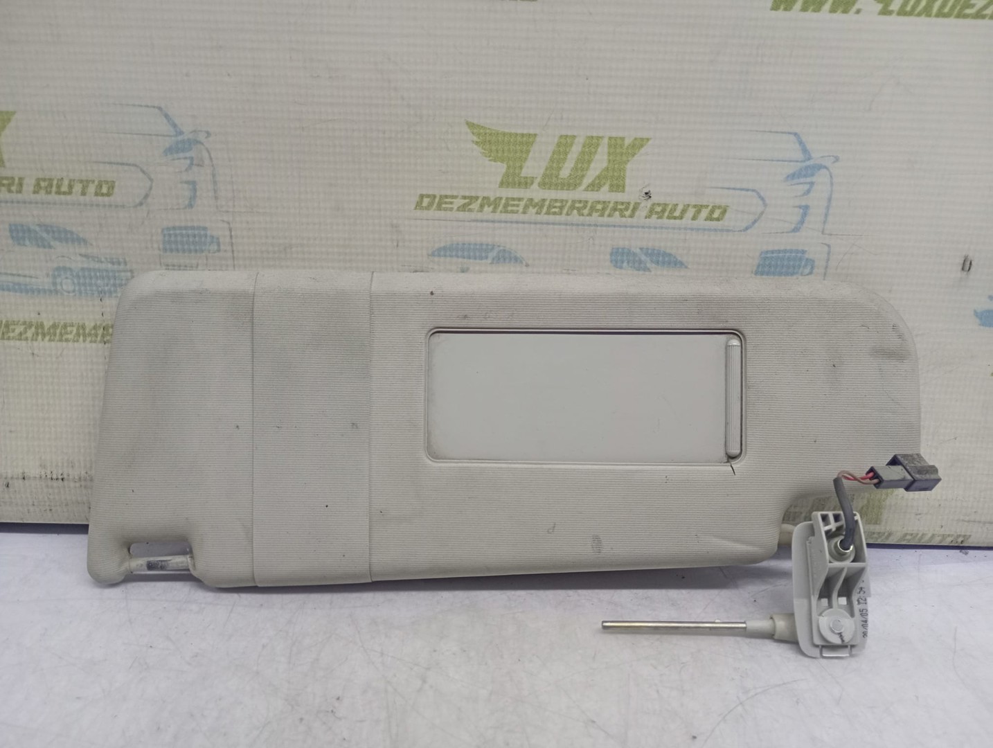 Parasolar stanga 3C0857551G Volkswagen Passat B6 (2005 - 2010)