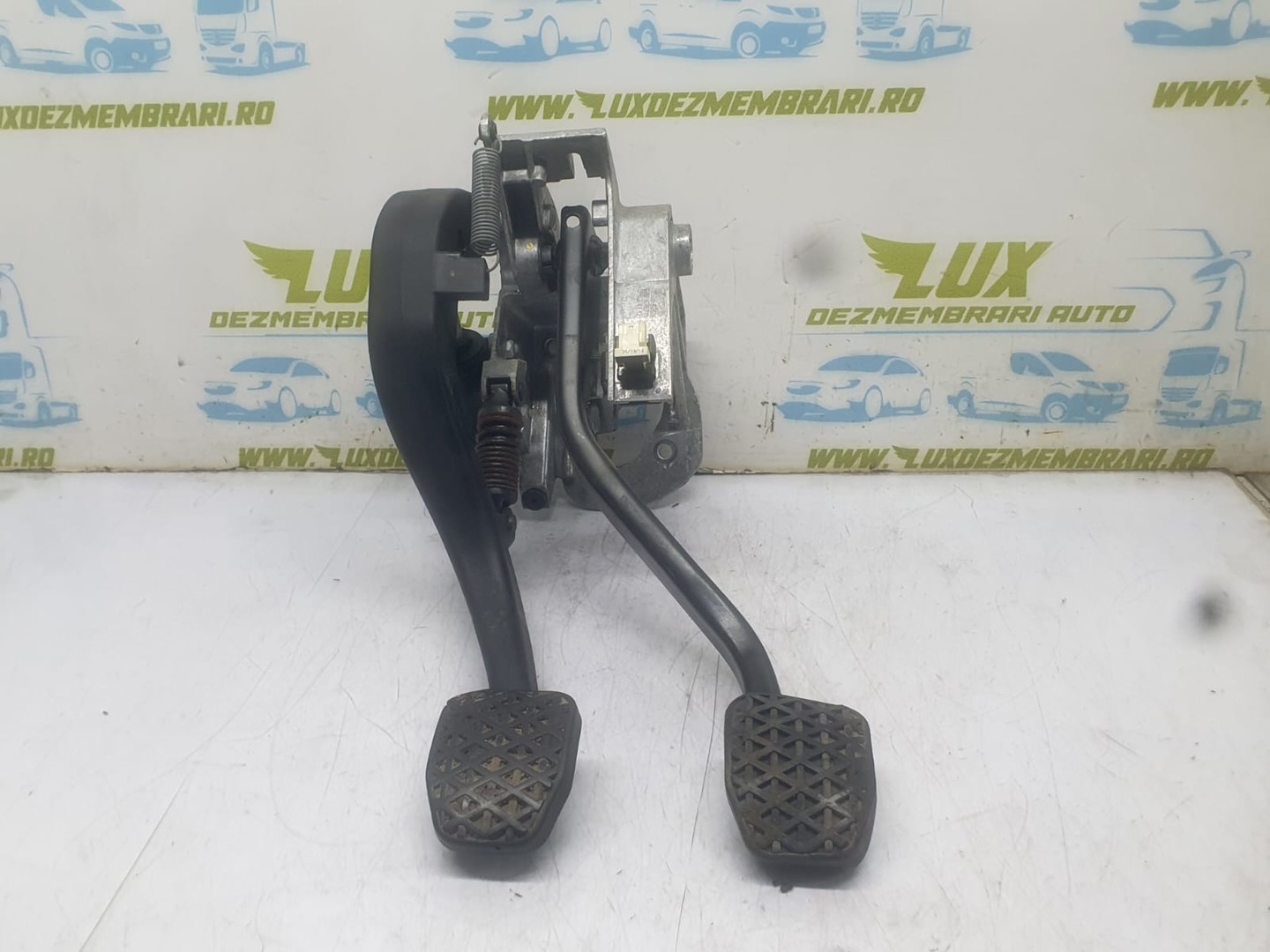 Pod pedalier C4005569SE BMW Seria 3 F31 (2011 - 2016)