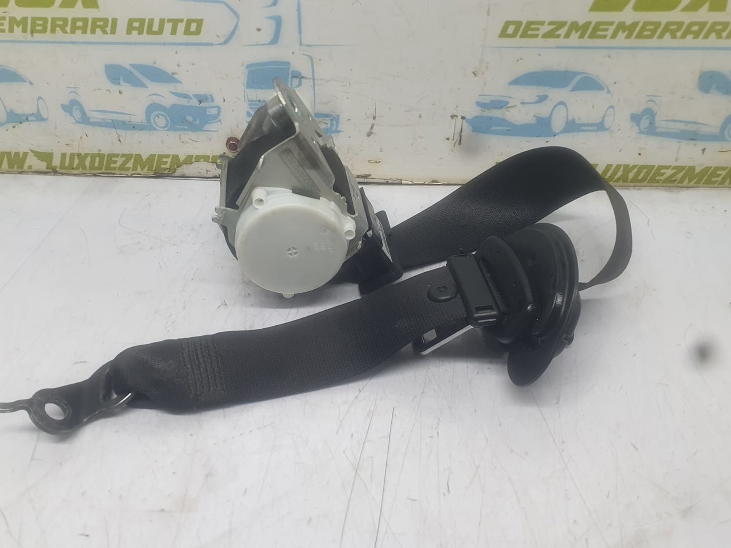 Centura siguranta stanga fata 34078320C BMW Seria 3 F31 (2011 - 2016)