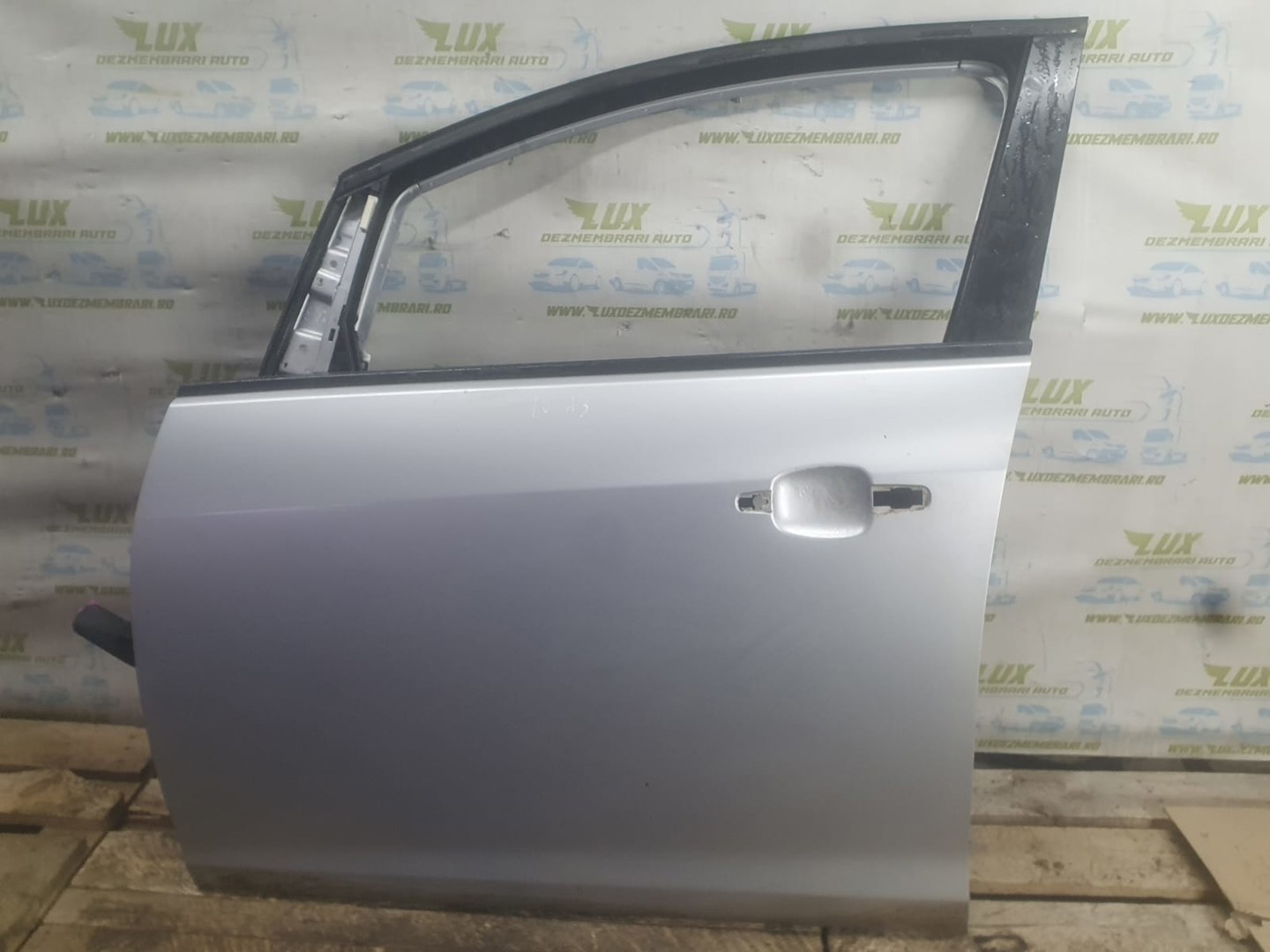 Usa stanga fata Opel Astra J (2009 - 2012)