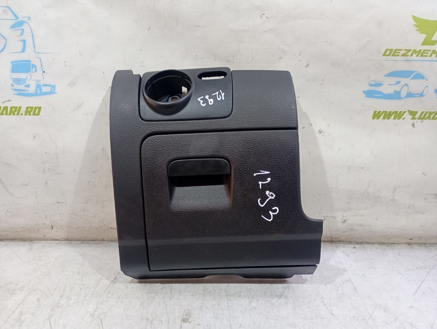 Ornament bord p0110241 Volkswagen Golf 6 (2008 - 2015)