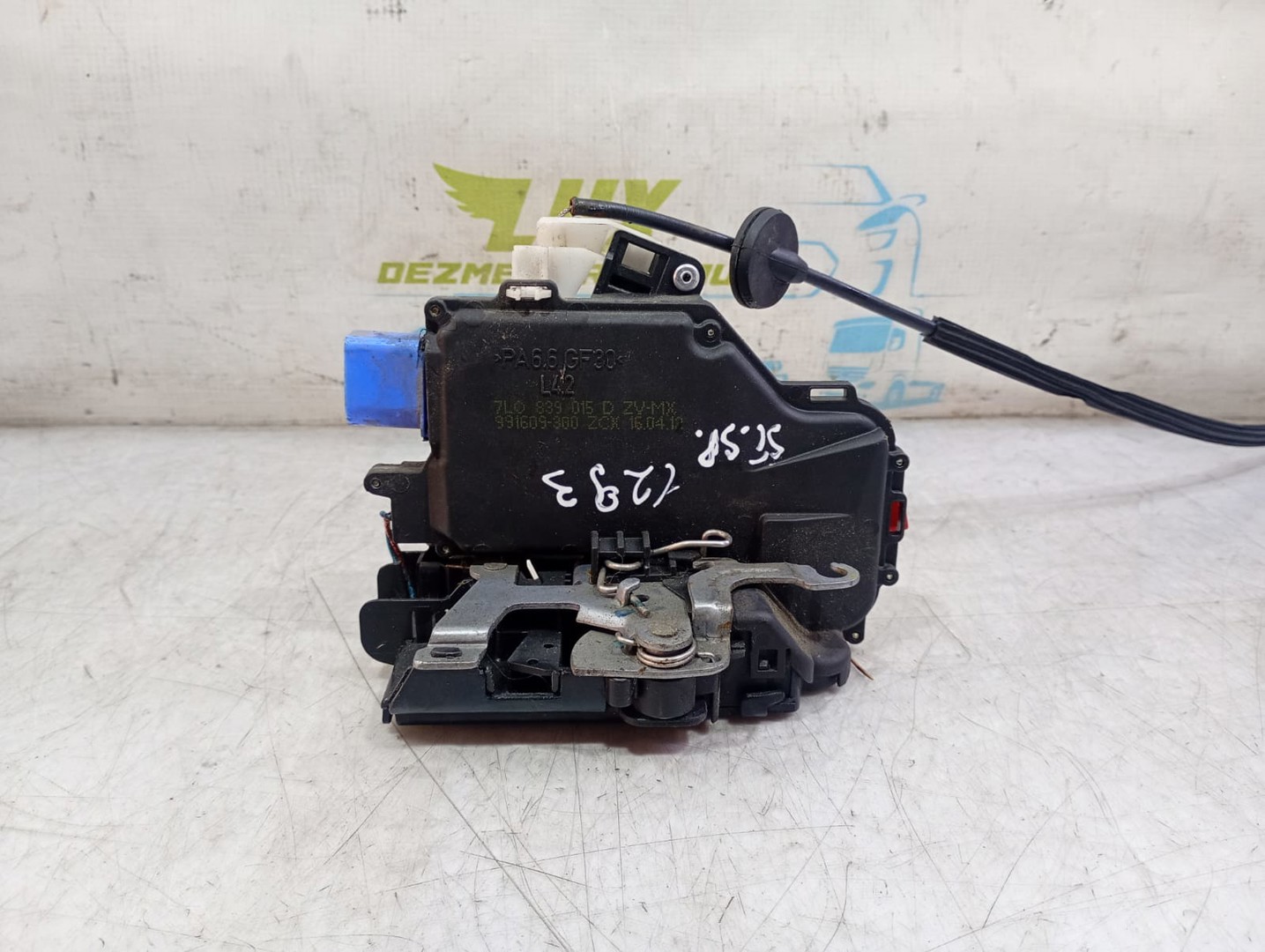 Broasca stanga spate 7l0839015d Volkswagen Golf 6 (2008 - 2015)