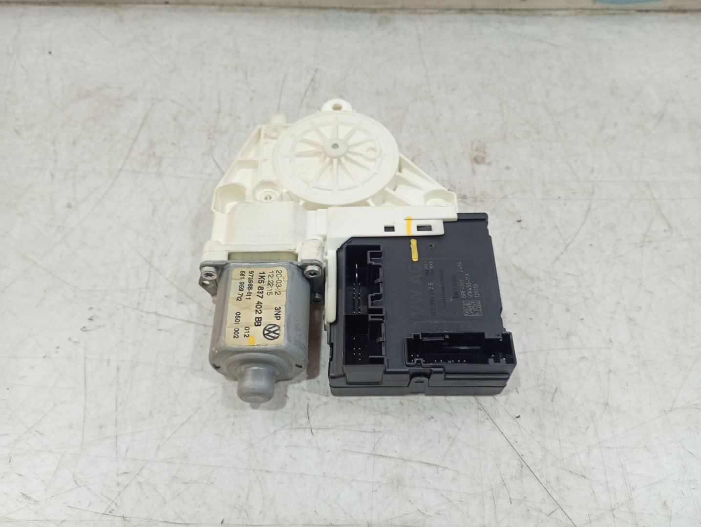 Motoras geam dreapta fata 1k5837402bb Volkswagen Golf 6 (2008 - 2015)