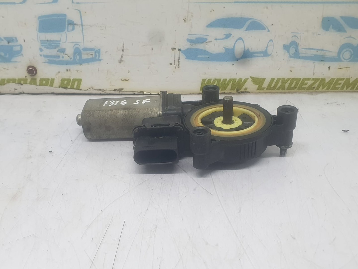 Motoras geam stanga fata 1999-5YY0625 BMW Seria 3 F31 (2011 - 2016)