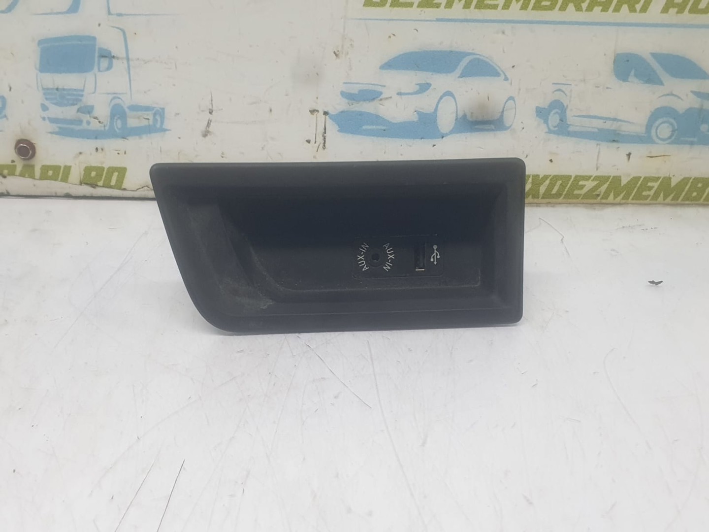 Slot USB 105026812 BMW Seria 3 F31 (2011 - 2016)
