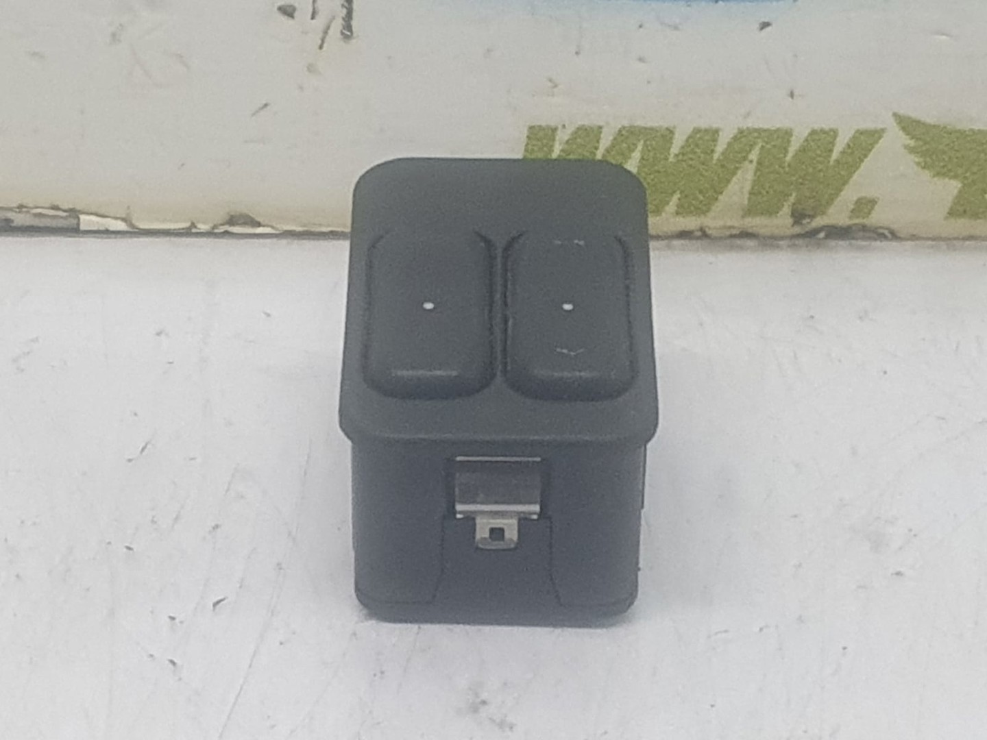 Panou comanda geamuri 13363202 Opel Corsa C (2000 - 2003)