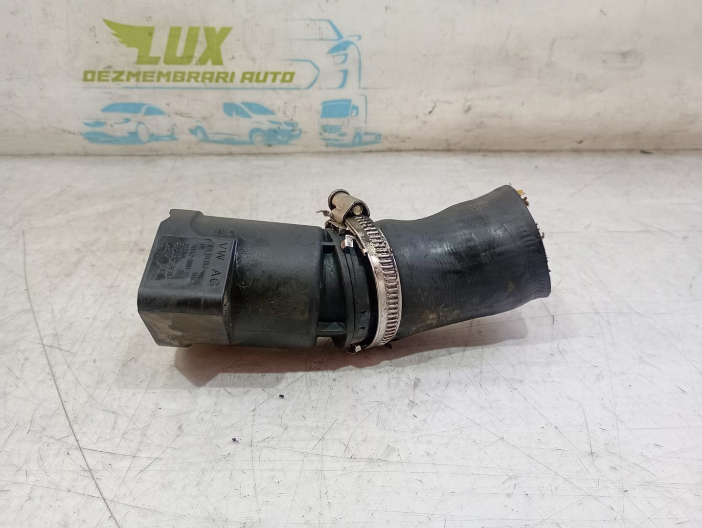 Rezonator aer 03l131111j Volkswagen Golf 6 (2008 - 2015)