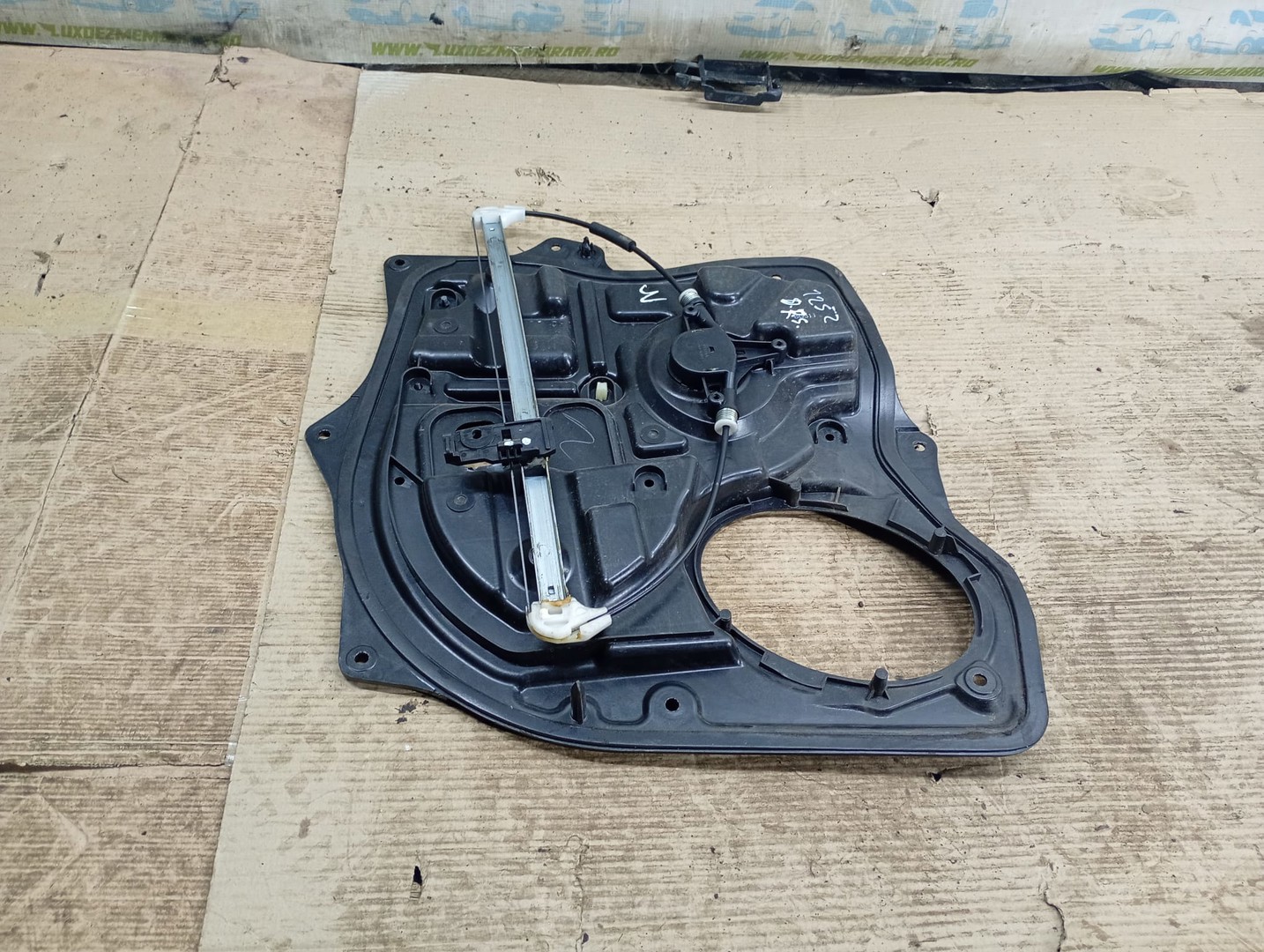 Macara geam dreapta spate GS1D7297X Mazda 6 GH (2007 - 2012)