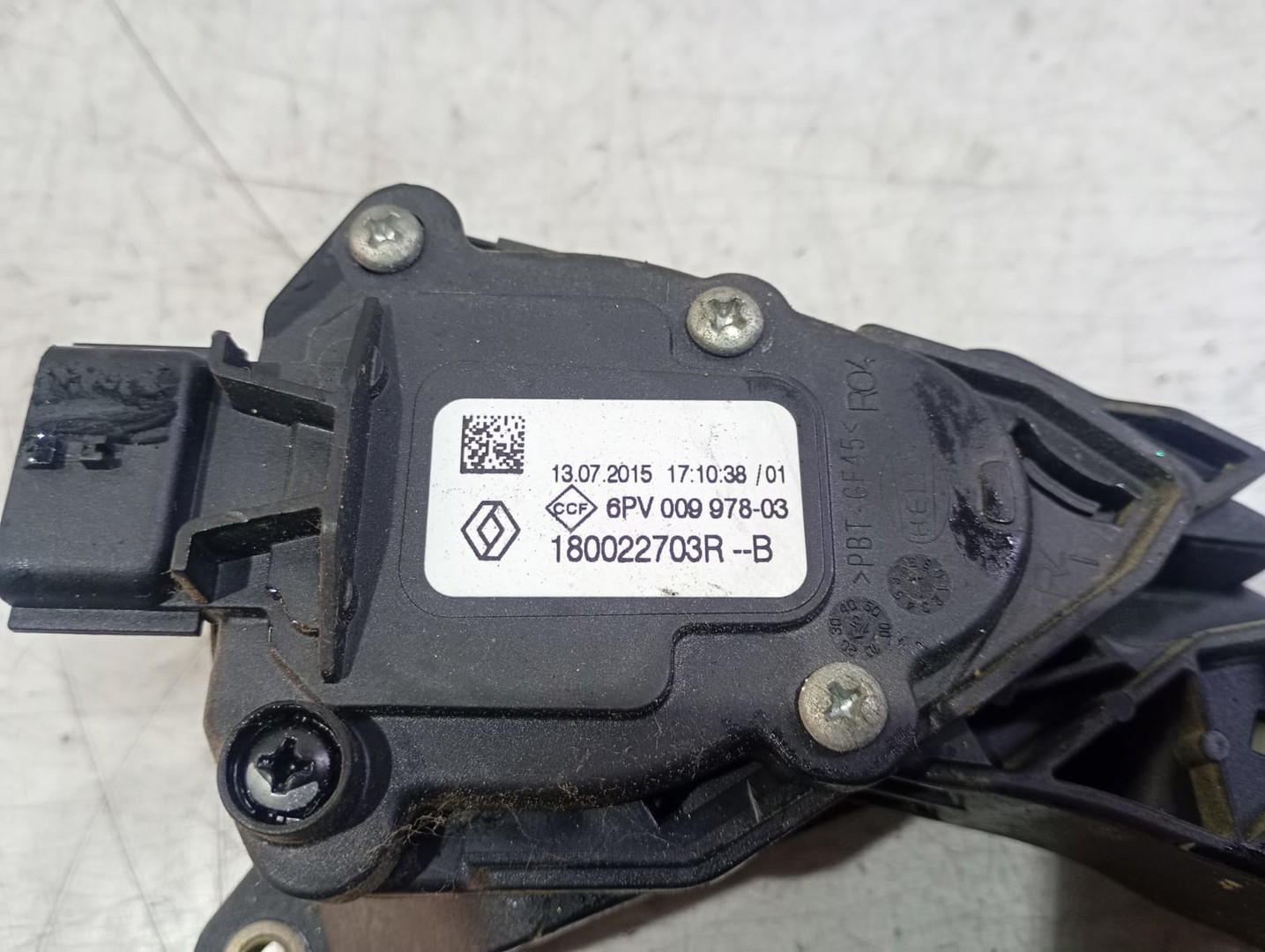 Pedala acceleratie 180022703r Dacia Duster 1 (facelift) (2013 - 2017)