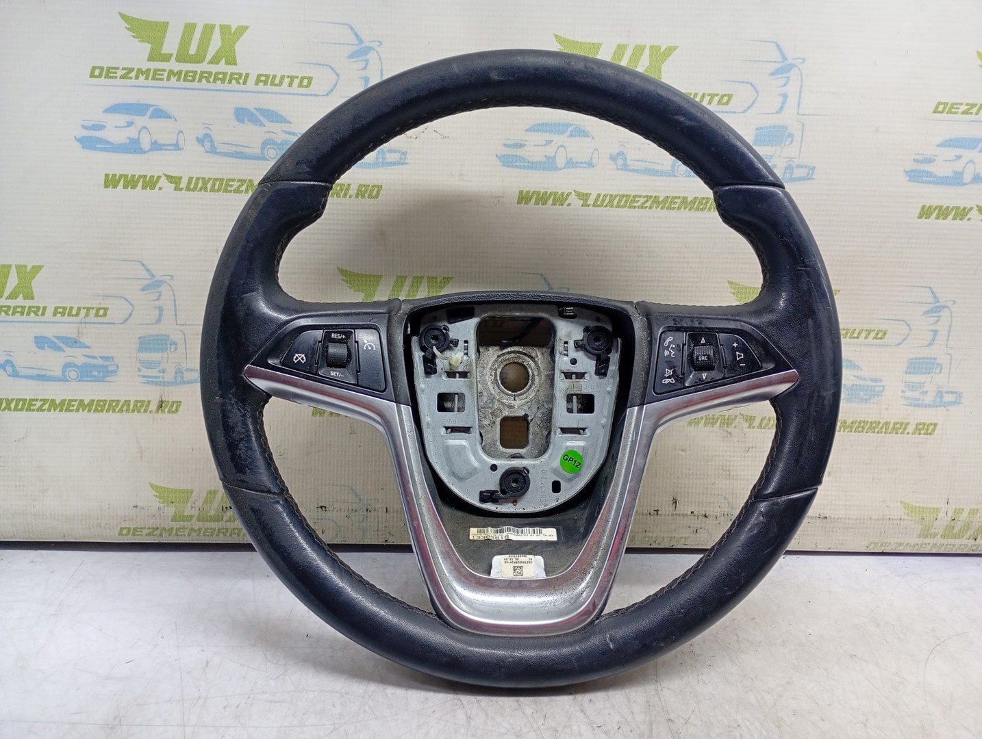 Volan in 3 spite cu comenzi 306434210 Opel Astra J (2009 - 2012)