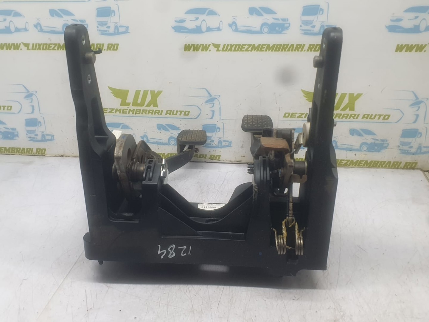 Pod pedalier Opel Astra J (2009 - 2012)