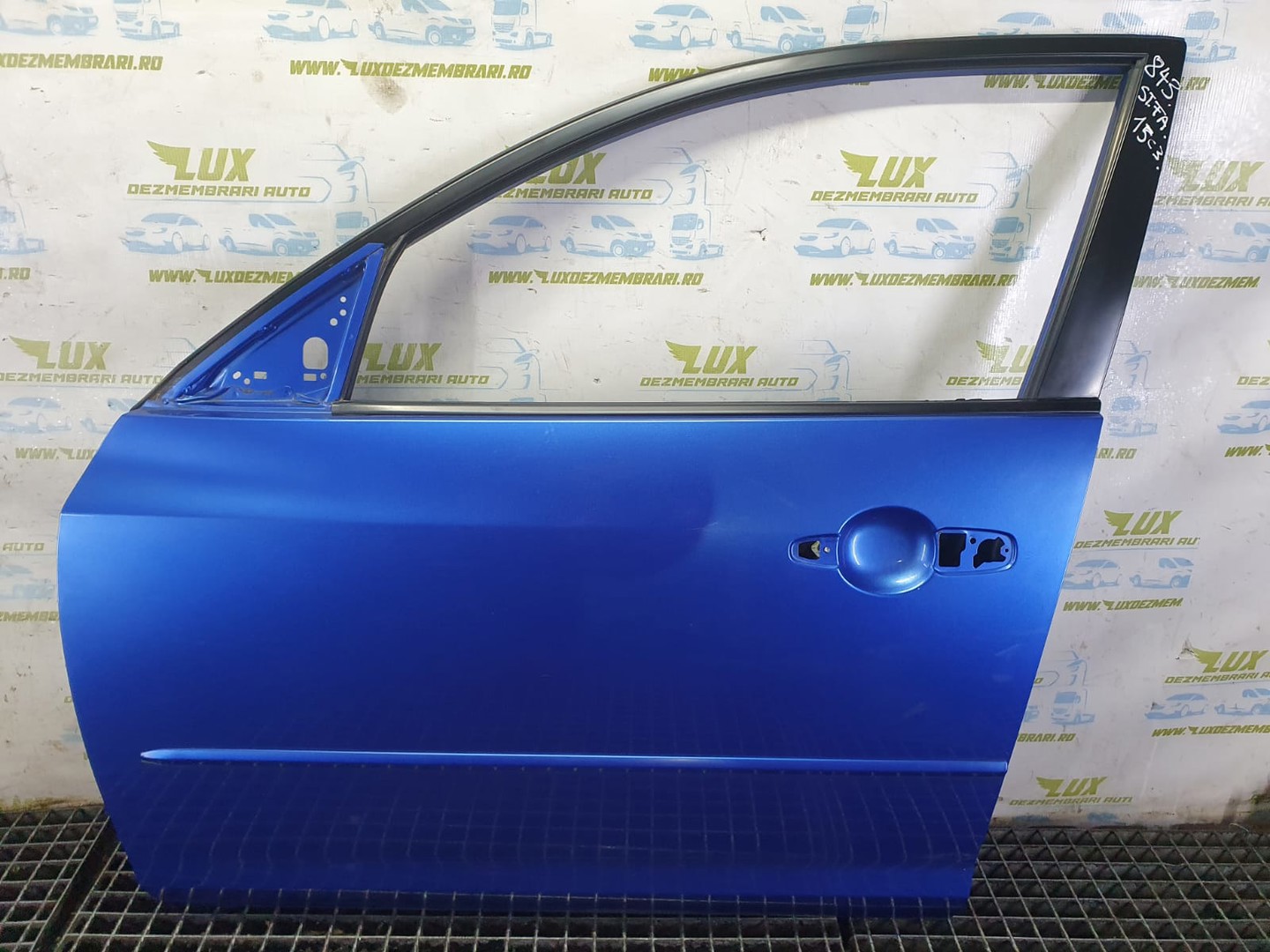 Usa stanga fata Mazda 3 BK (2003 - 2006)