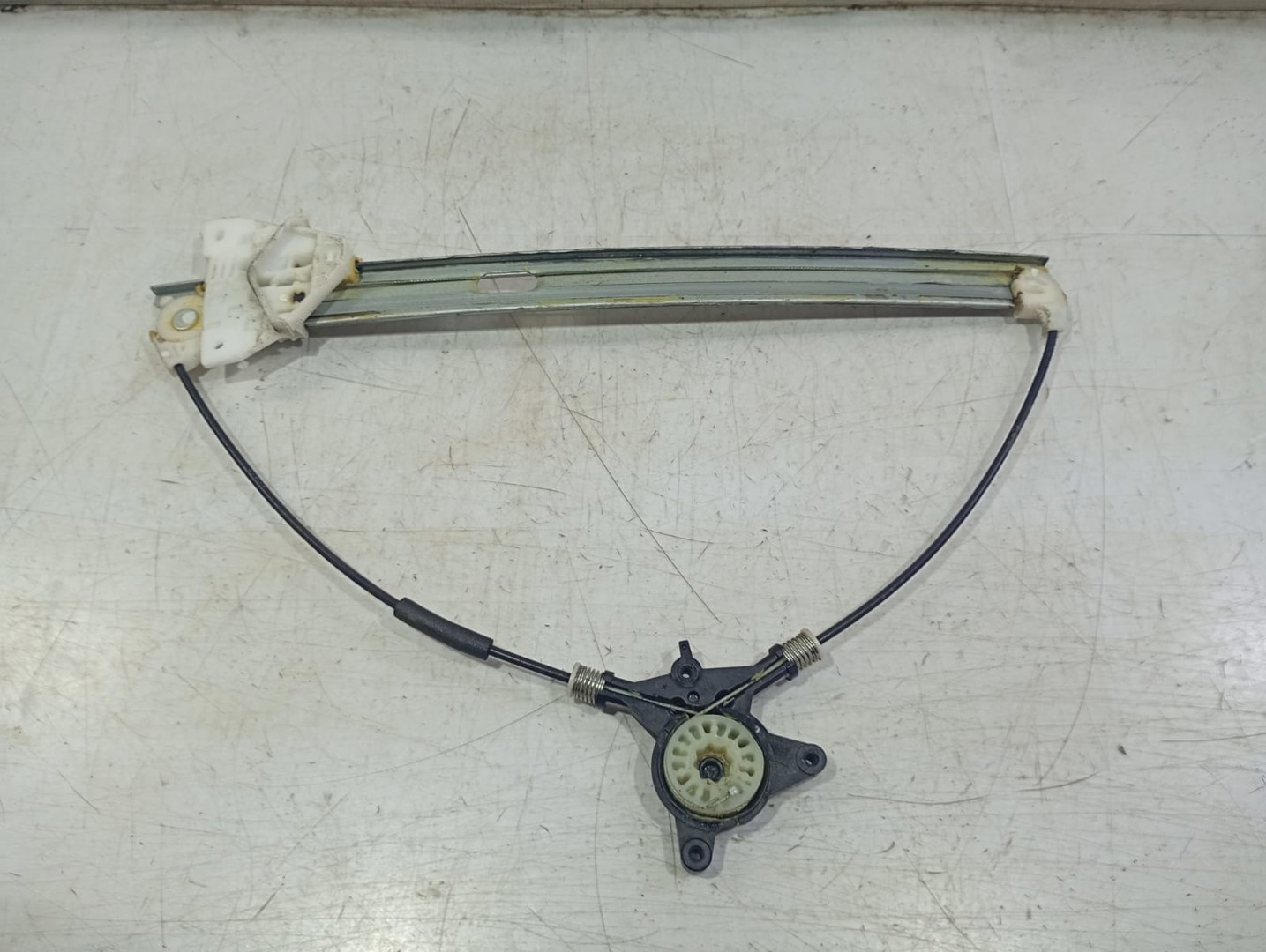 Macara geam stanga fata Mazda 3 BK (2003 - 2006)