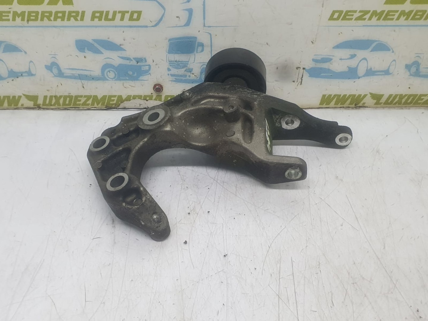 Suport accesorii Opel Astra J (2009 - 2012)