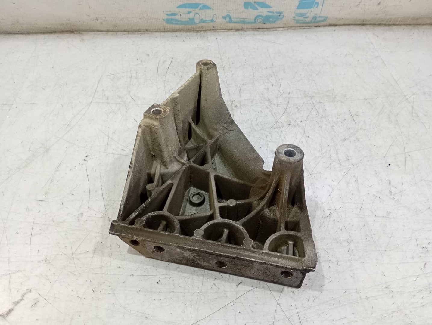 Suport motor 03l199207a Skoda Roomster 1 (5J) (facelift) (2010 - 2015)