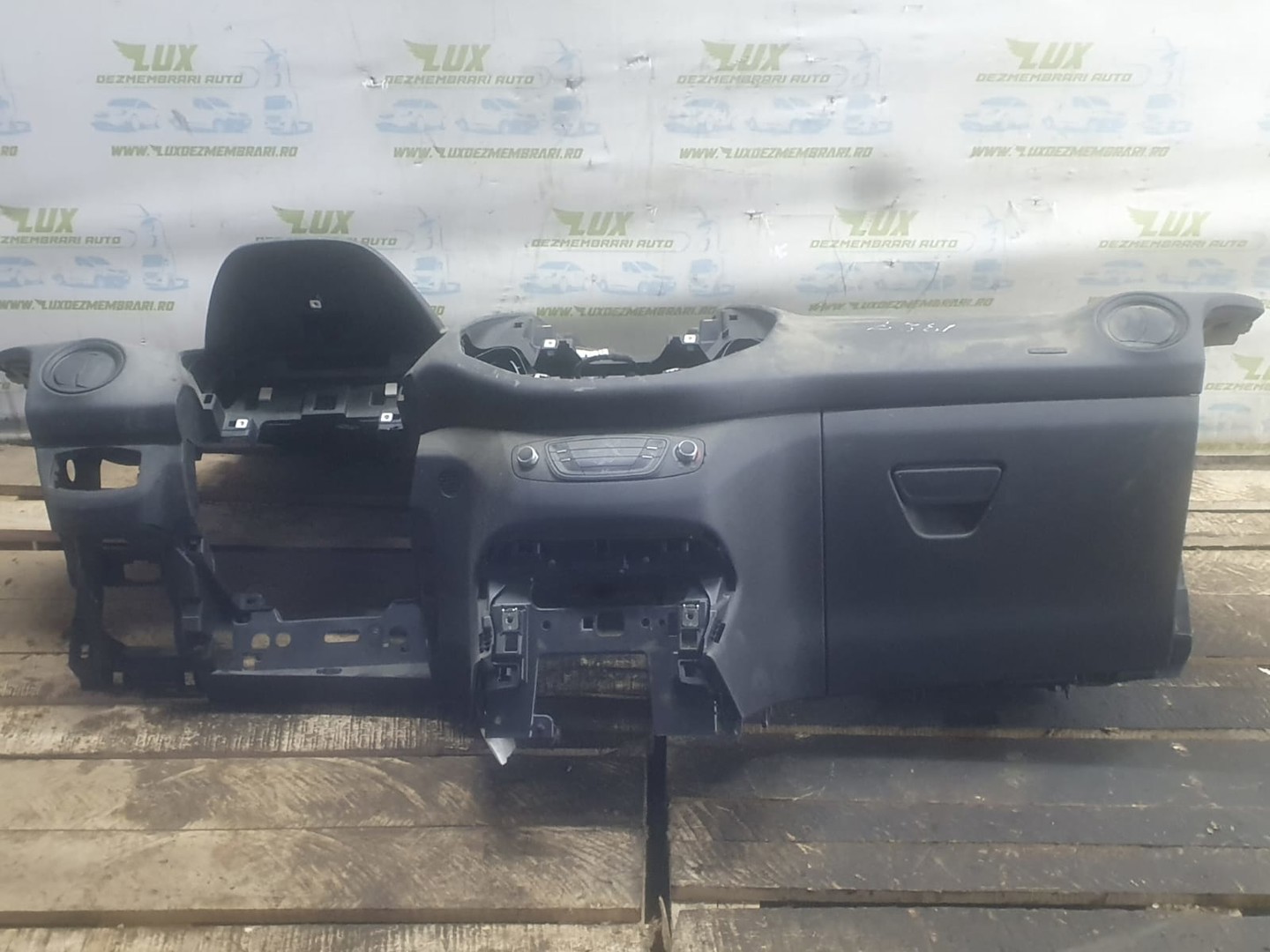 Plansa bord Ford Tourneo Courier 1 (facelift) (2018 - 2020)