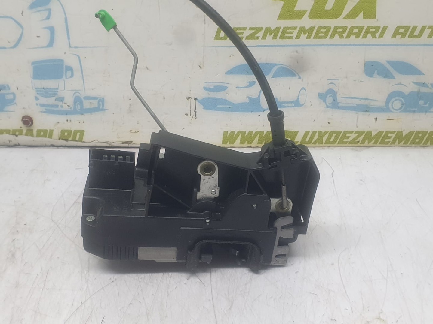 Broasca stanga fata 8200008246 Renault Trafic 2 (facelift) (2006 - 2015)