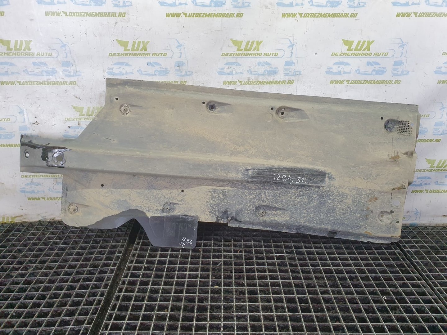 Scut caroserie stanga 6q7825201 Skoda Roomster 1 (5J) (facelift) (2010 - 2015)
