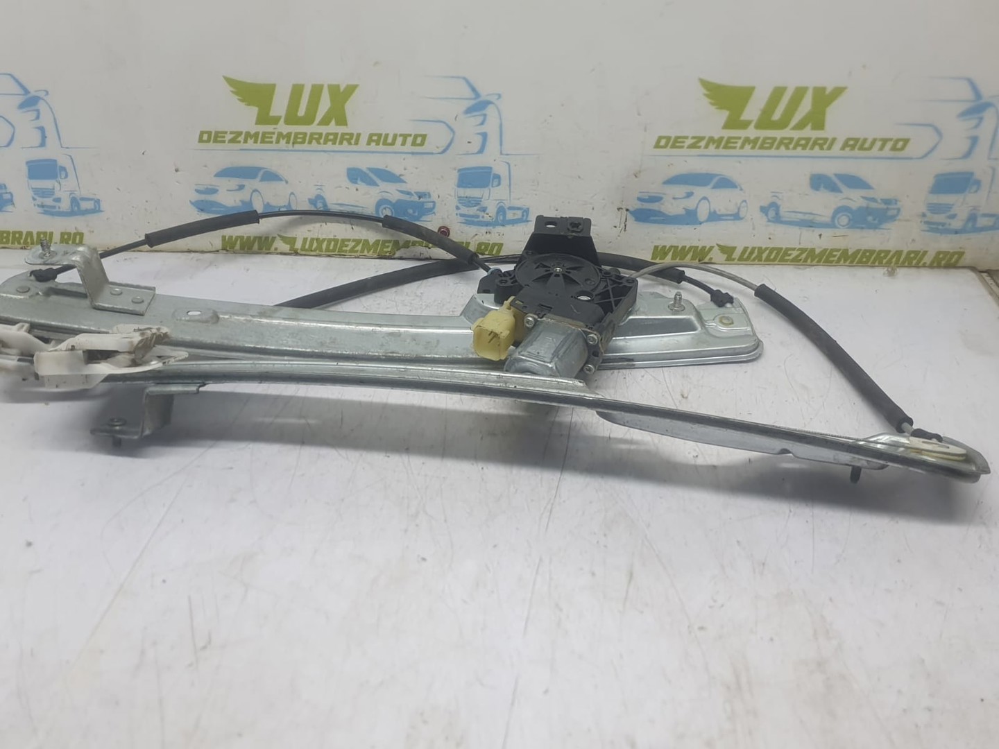 Macara geam stanga fata Ford Kuga 2 (2013 - 2020)