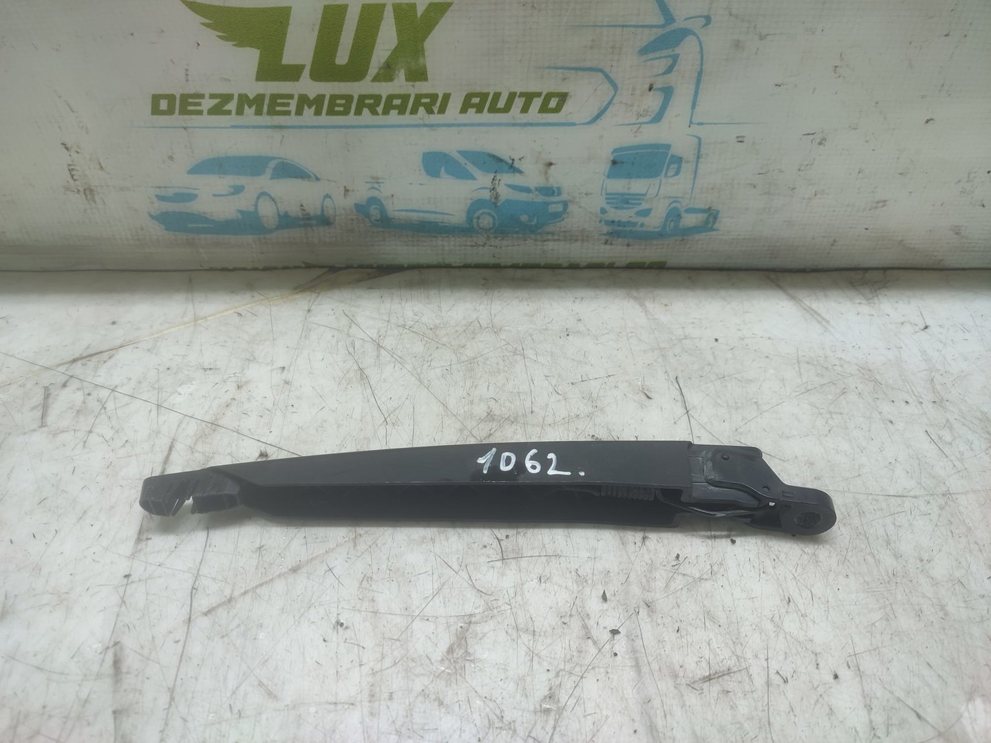 Brat stergator luneta Nissan Qashqai 2 J11 (2013 - 2020)