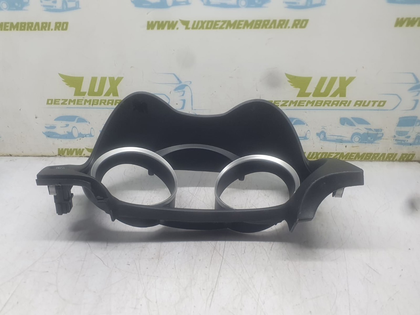 Ornament bord 8060A047ZZ Mitsubishi Lancer X (facelift) (2010 - 2015)