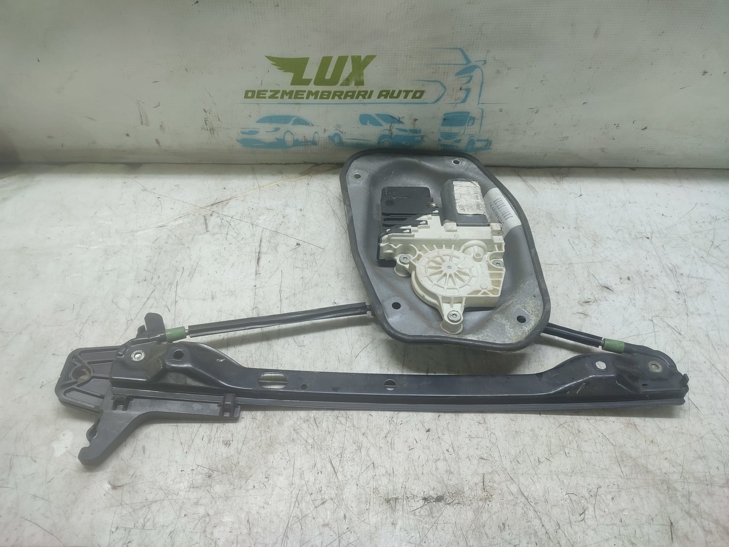 Macara geam stanga spate 1K4839461A Volkswagen Golf 5 (2003 - 2009)