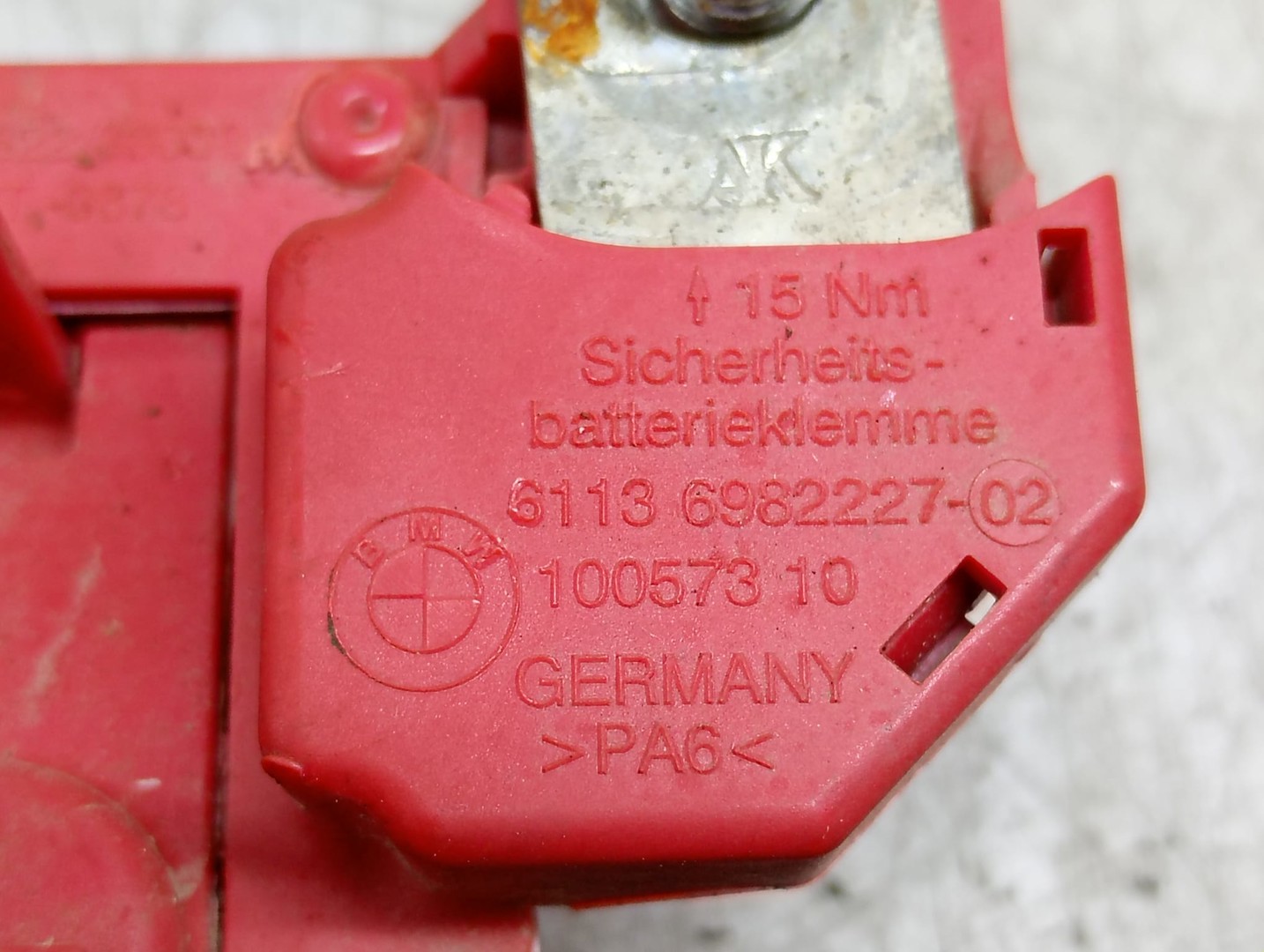 Borna baterie 6962227 BMW Seria 7 F01/F02 (2008 - 2012)