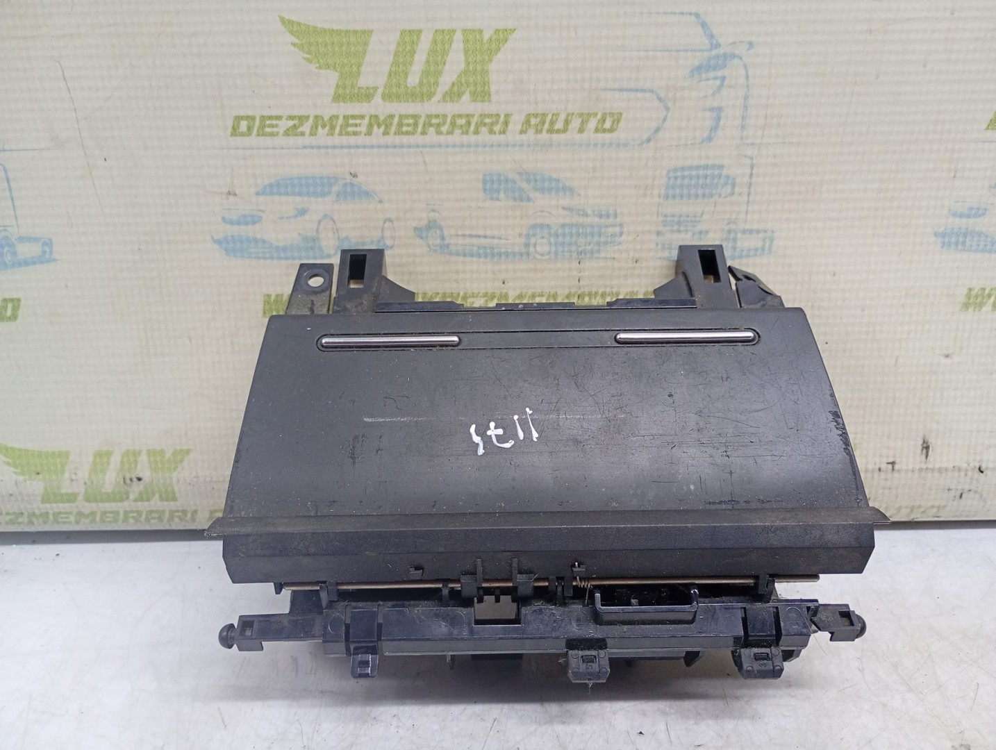 Scrumiera 8E0857951J Audi A4 B7 (2004 - 2008)
