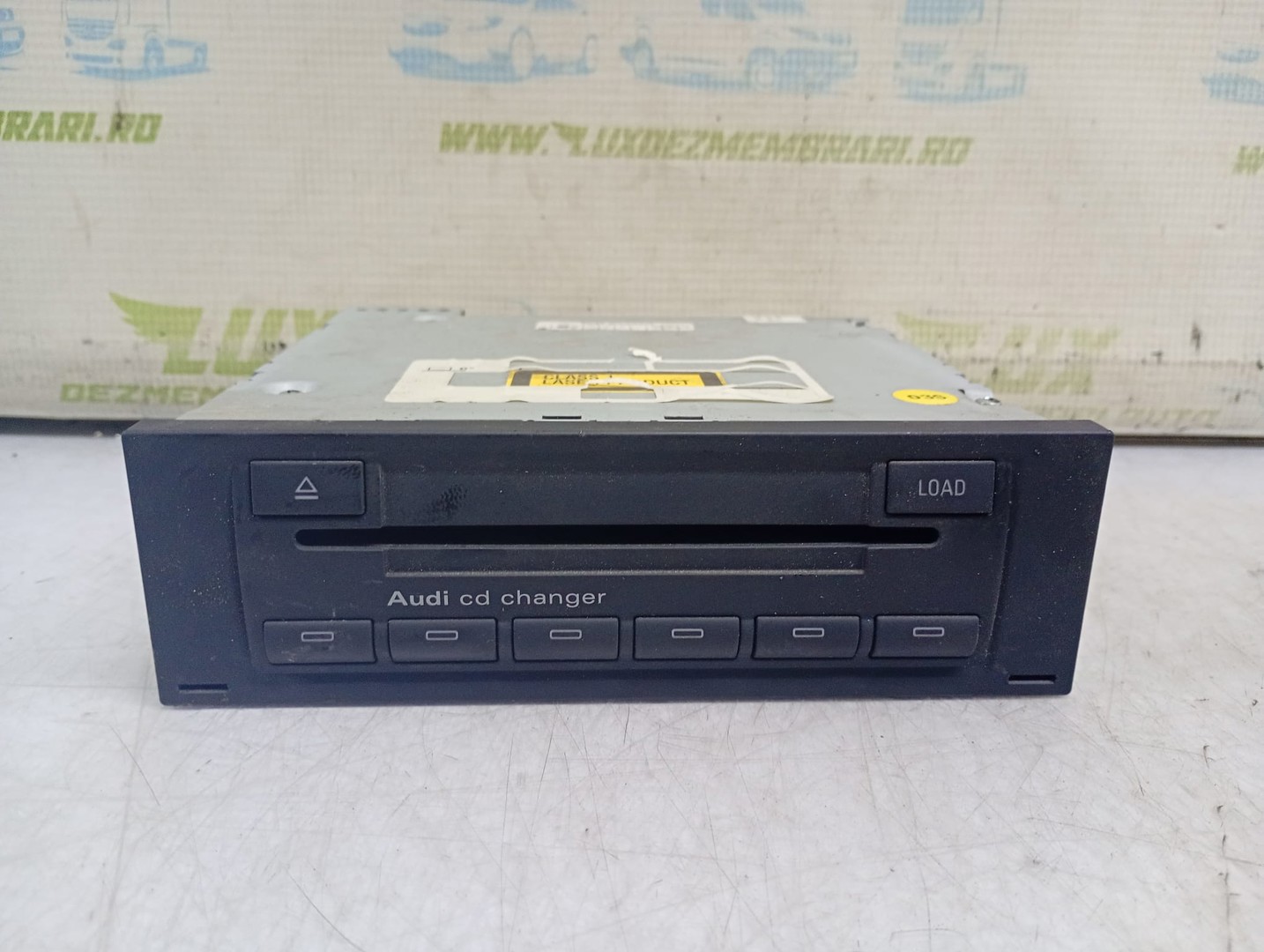 Magazie cd 8E0035111D Audi A4 B7 (2004 - 2008)