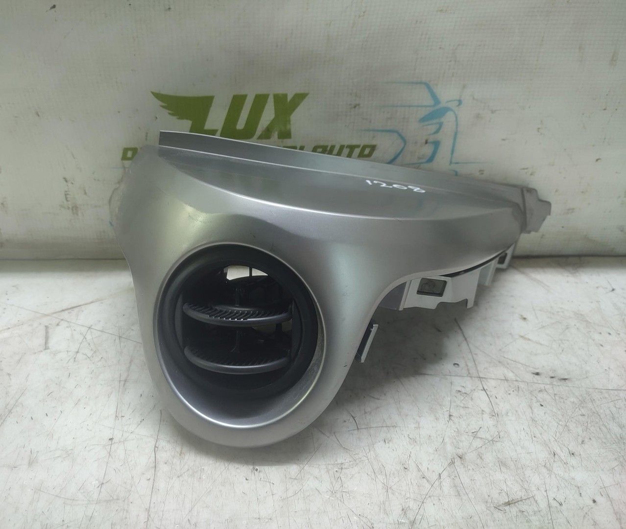 Grila ventilatie bord D65164951 Mazda 2 DE (2007 - 2010)