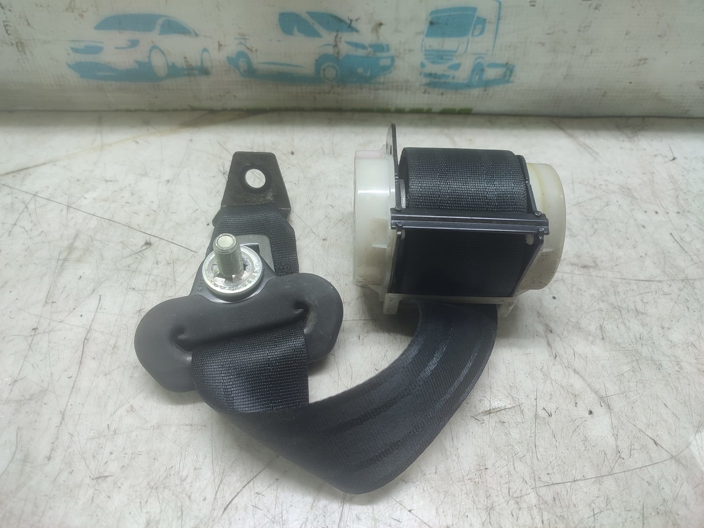 Centura siguranta stanga spate Mazda 2 DE (2007 - 2010)