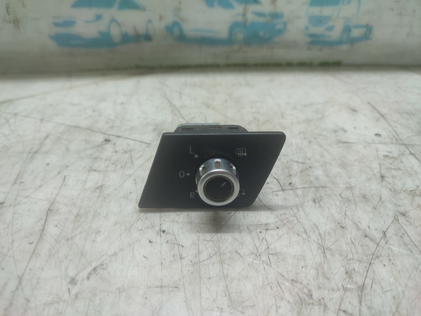Buton reglaj oglinzi 7P1959565C Volkswagen Touareg 2 (7P) (2010 - 2014)