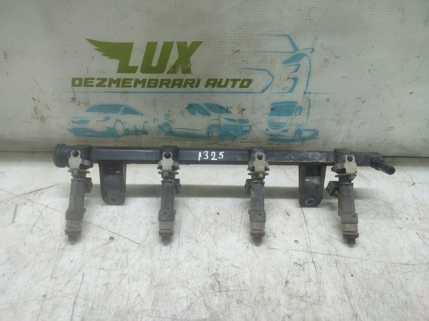 Rampa injectoare 8200494284A Dacia Logan 1 (facelift) (2007 - 2012)