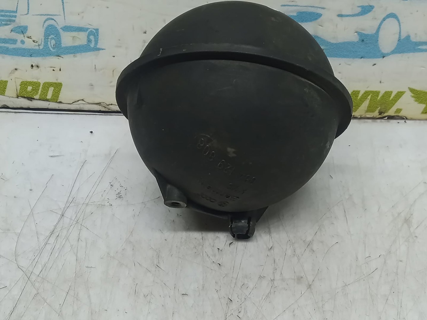 Rezervor vacuum 054129808 Volkswagen Transporter T5 (2003 - 2009)
