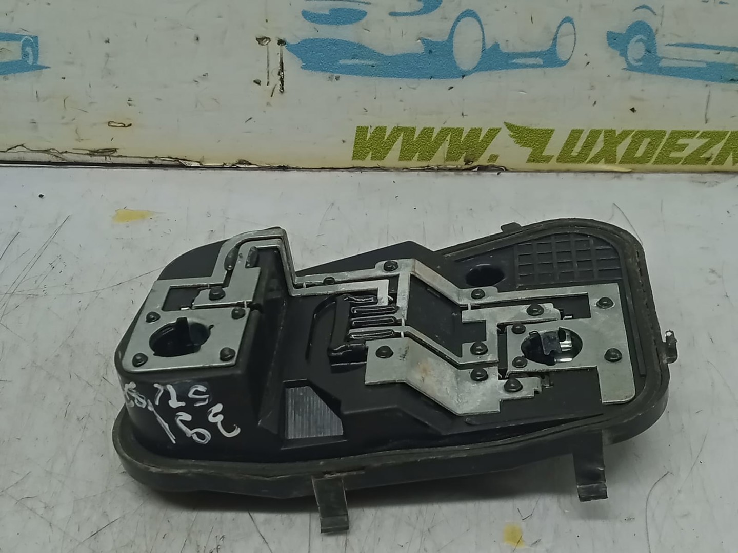 Soclu stop 7L6945258 Volkswagen Touareg 1 (7L) (2002 - 2007)