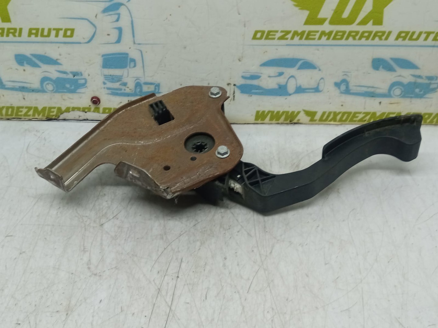 Pedala acceleratie 180022703R Dacia Logan 2 (2013 - 2016)