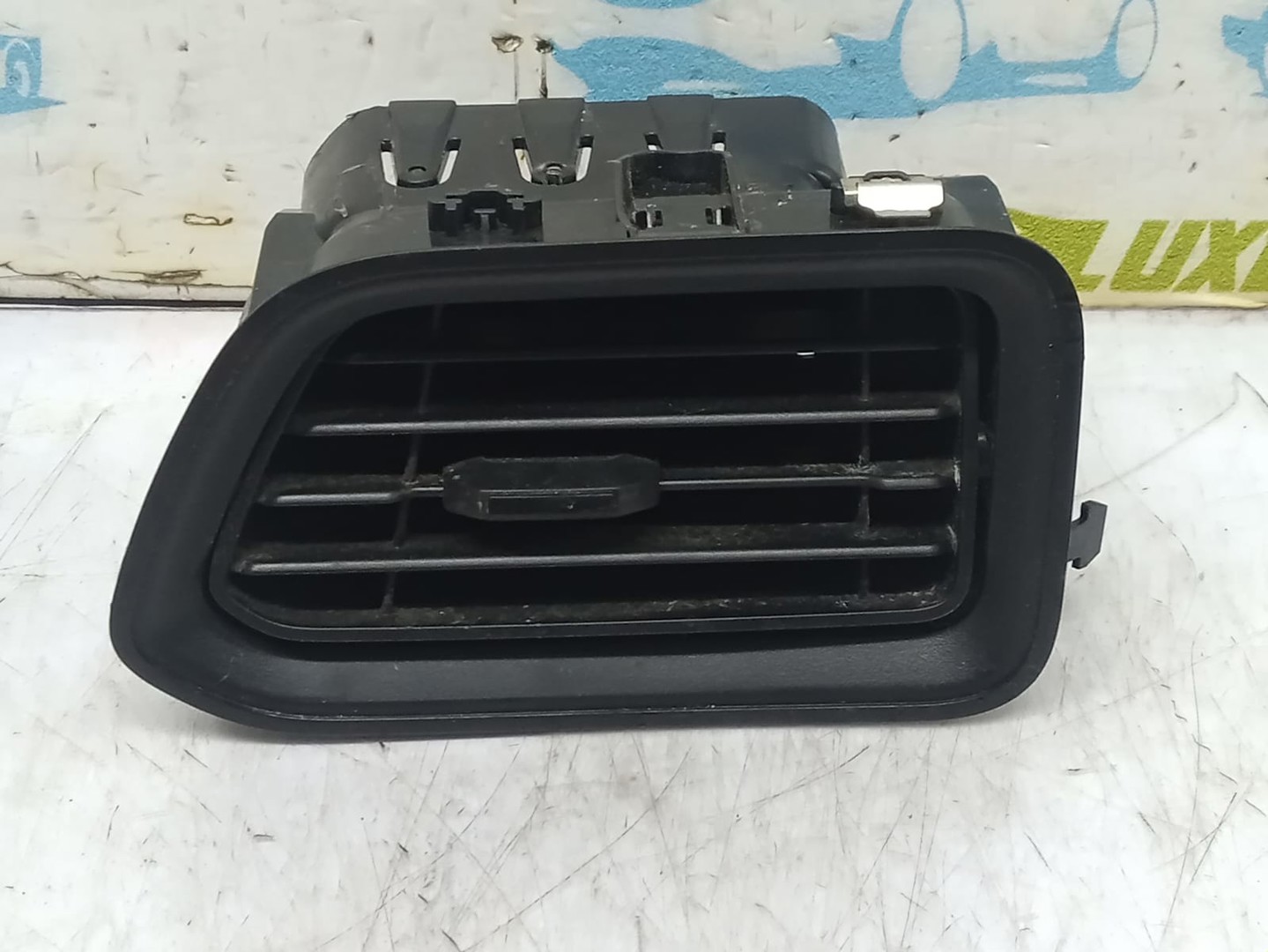 Grila ventilatie bord 687518035R Opel Movano B (facelift) (2014 - 2019)