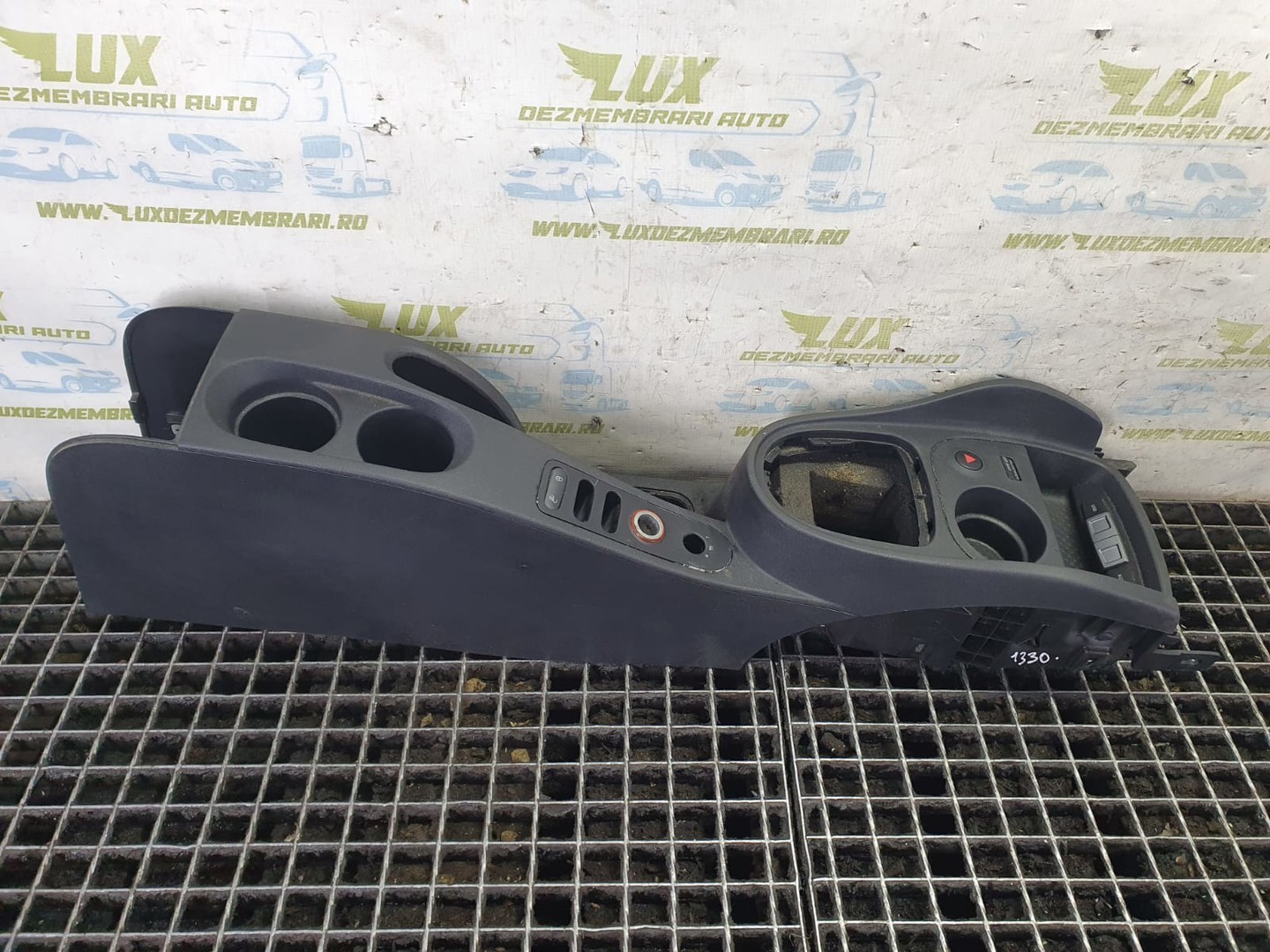 Consola centrala 1p0864252 Seat Leon 2 (1P) (facelift) (2009 - 2012)