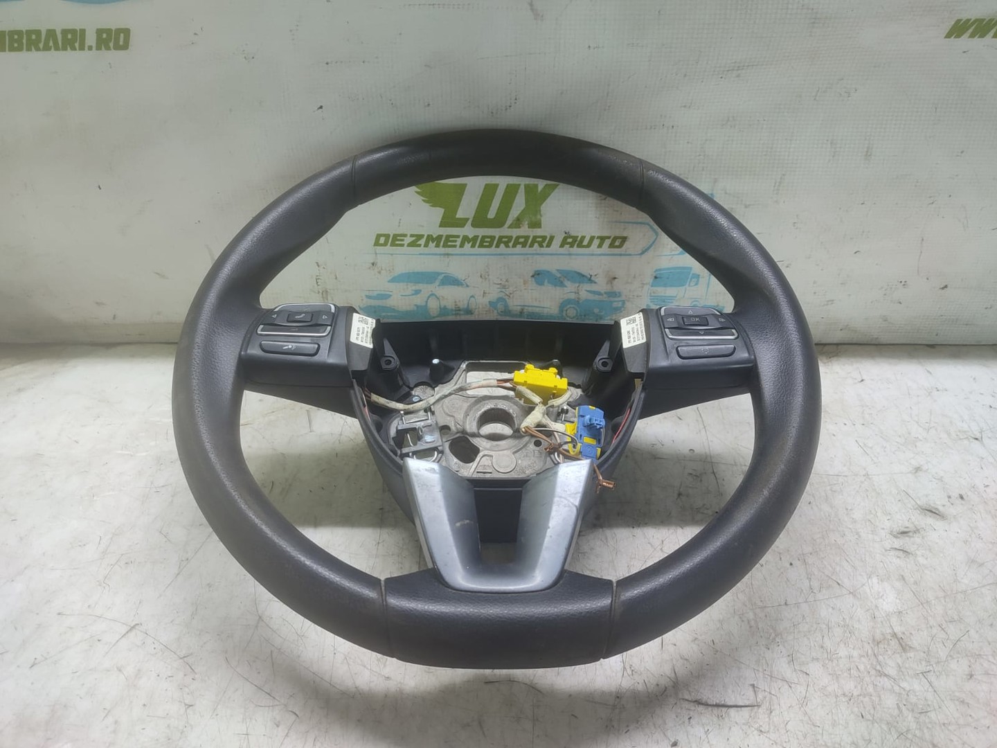 Volan in 3 spite cu comenzi 5P0419091 Seat Leon 2 (1P) (facelift) (2009 - 2012)