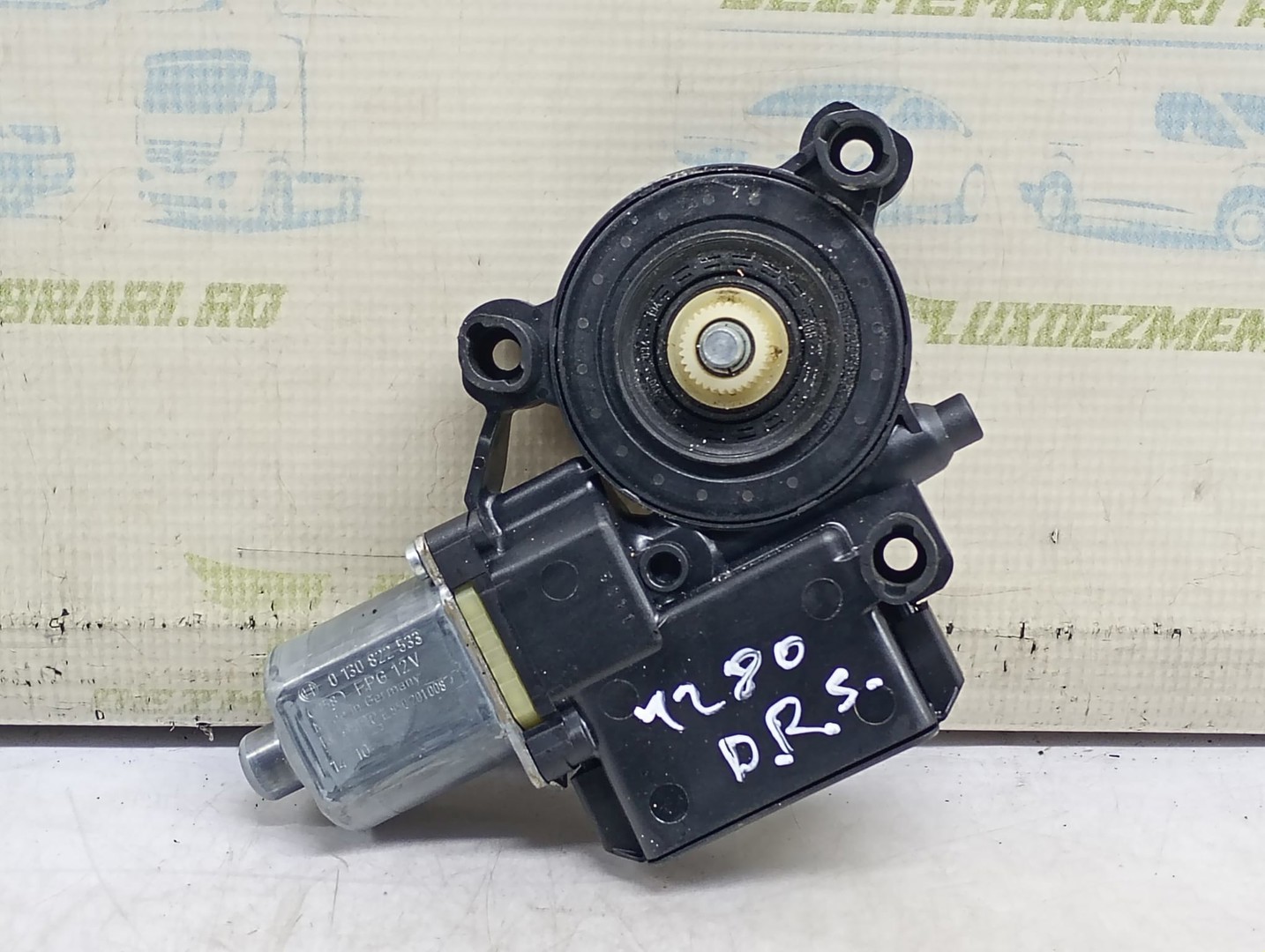 Motoras geam dreapta spate 6R0959812N Volkswagen Polo 5 (6R) (2009 - 2015)