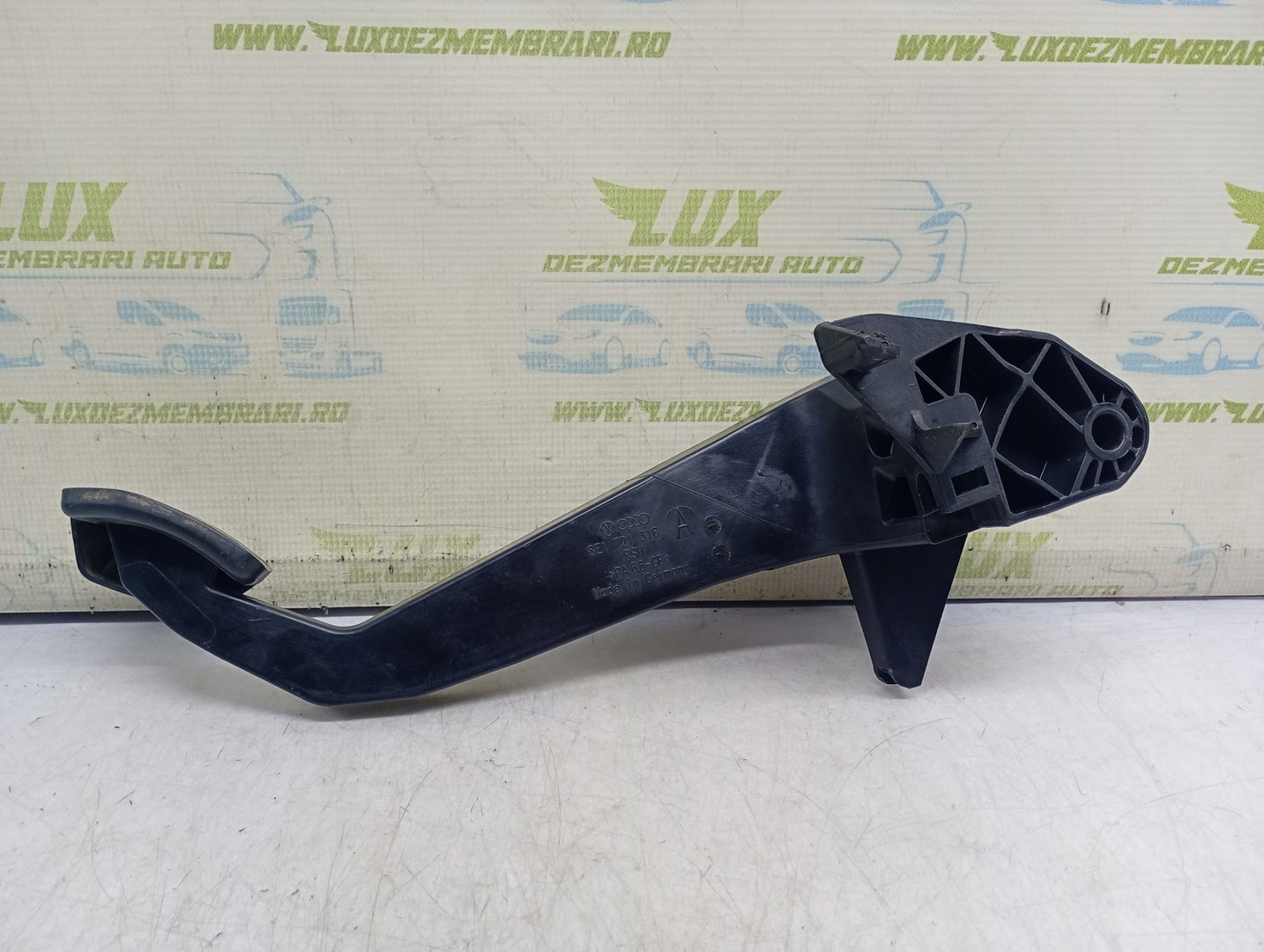 Pedala ambreiaj 8E1721316 Audi A4 B7 (2004 - 2008)