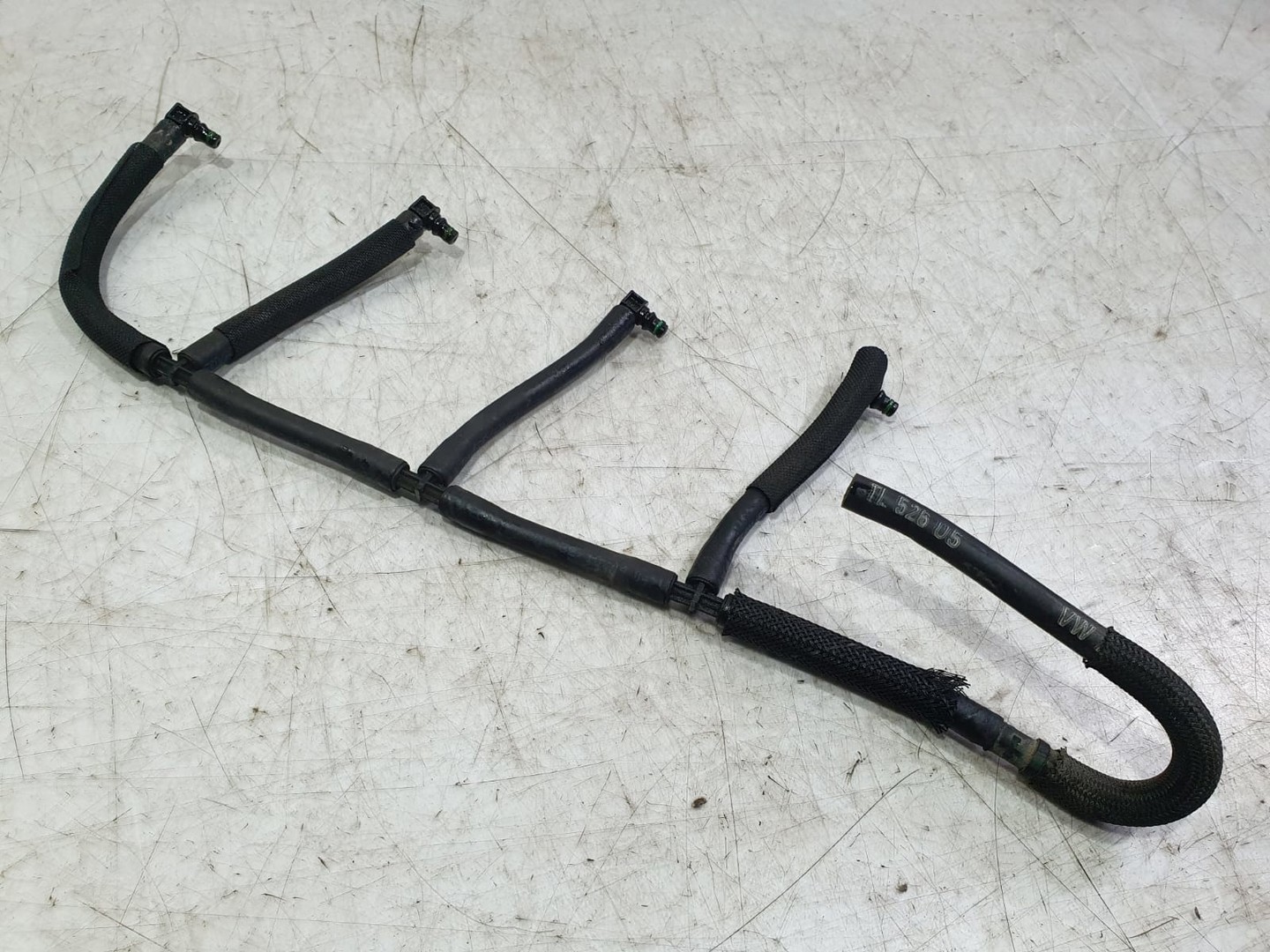Rampa retur injectoare 2136300 Volkswagen Passat B6 (2005 - 2010)