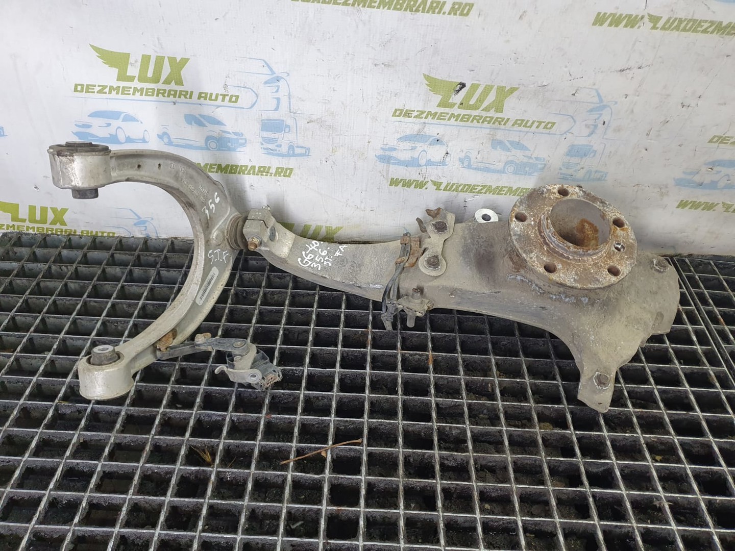 Fuzeta stanga fata BMW Seria 5 F07 (2009 - 2013)