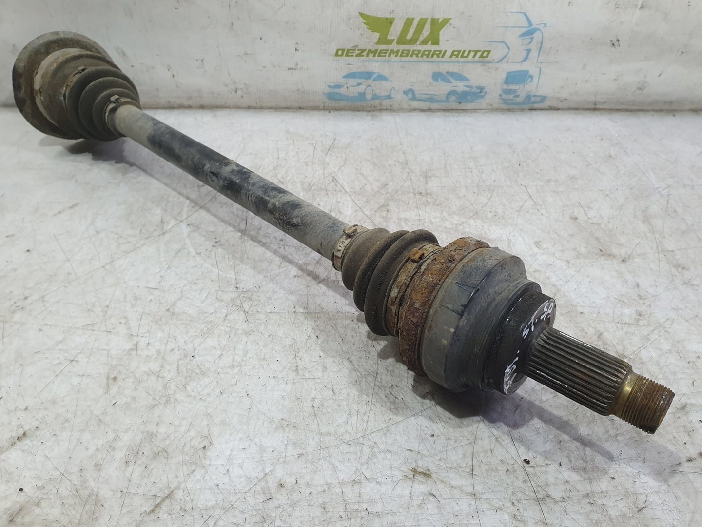 Planetara stanga spate 7566075 BMW Seria 7 F01/F02 (2008 - 2012)
