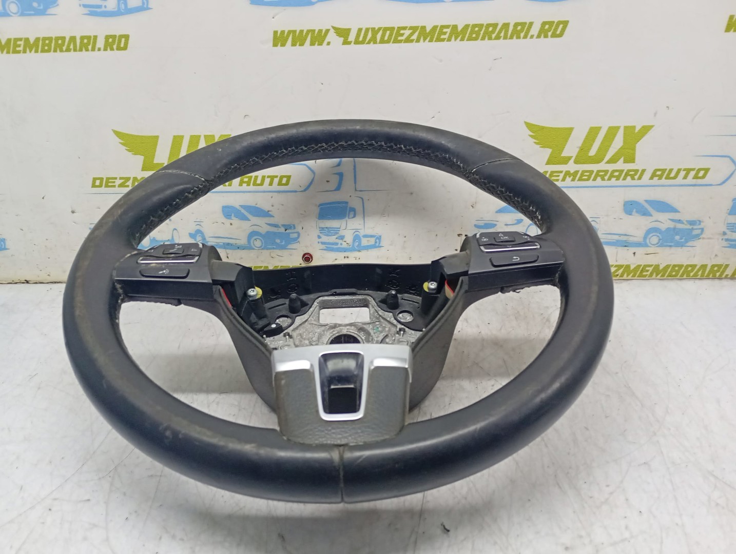 Volan in 3 spite cu comenzi 3c8419091b Volkswagen Passat B7 (2010 - 2015)