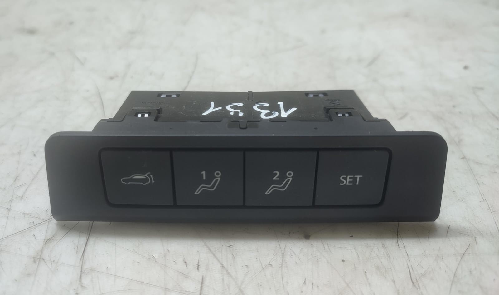 Panou butoane DFR766180 Mazda CX-30 1 DM (2019 - 2023)