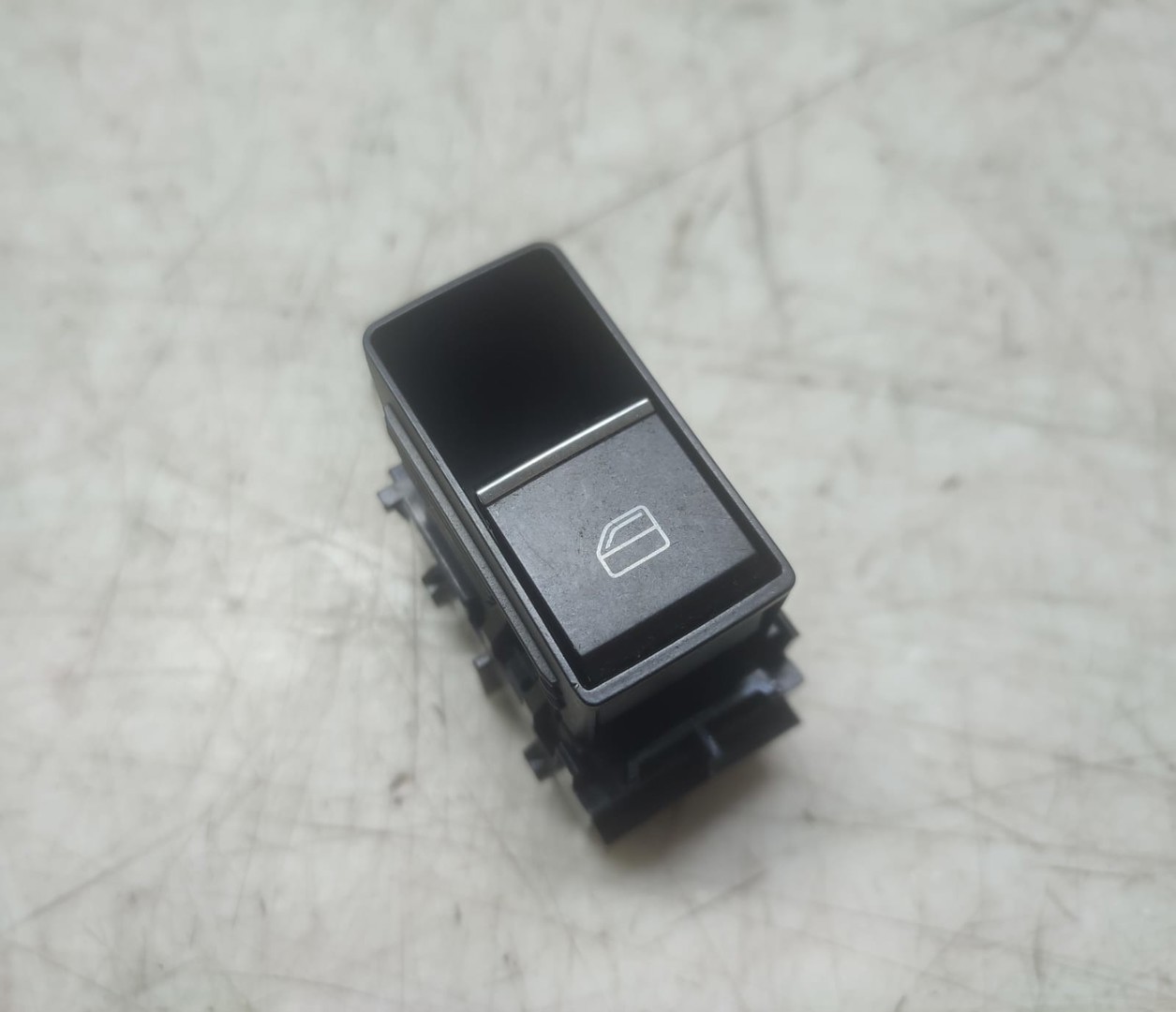 Buton geam BDGF66370 Mazda CX-30 1 DM (2019 - 2023)