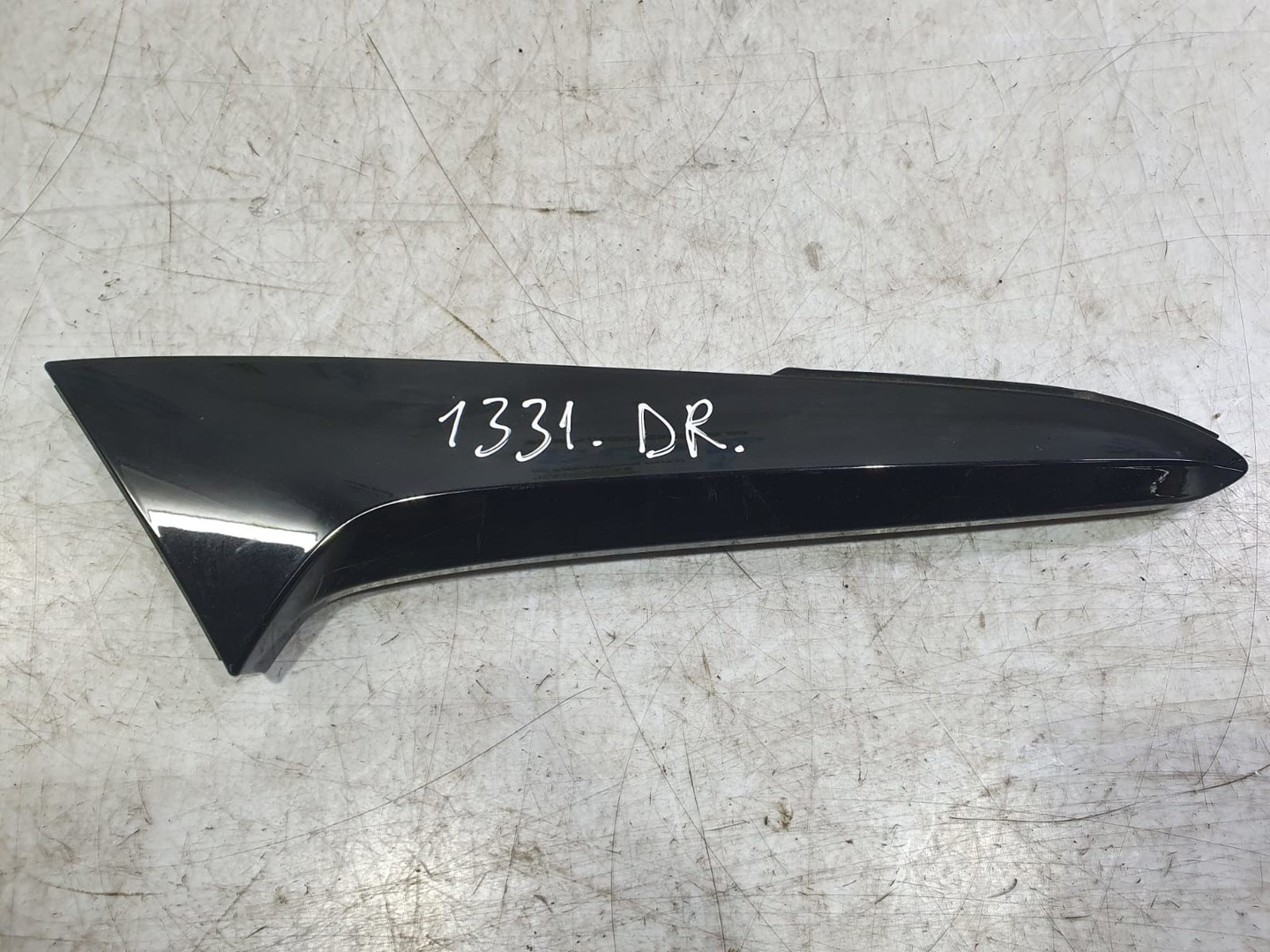 Ornament haion dfr5-b09b2 Mazda CX-30 1 DM (2019 - 2023)