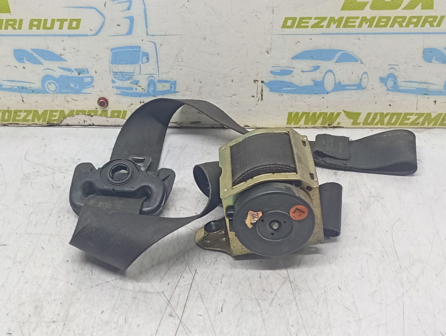 Centura siguranta stanga fata 530079002 Mini One R50 (2001 - 2004)