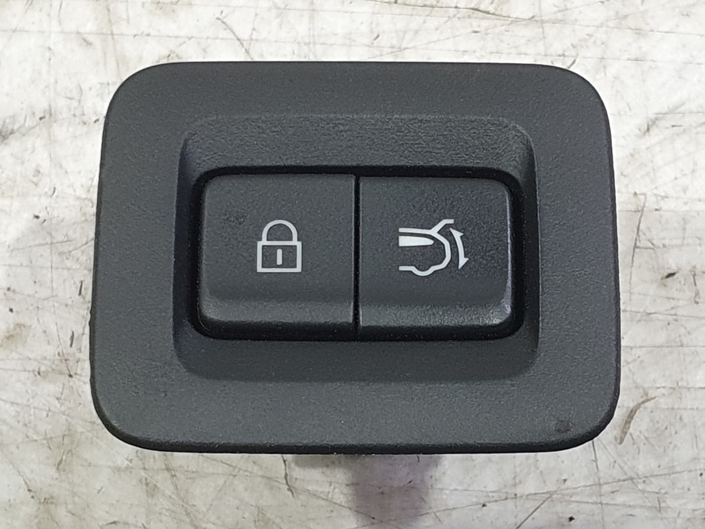 Buton portbagaj dfr7-66660 Mazda CX-30 1 DM (2019 - 2023)